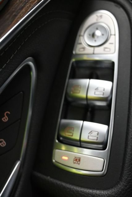 Used 2020 Mercedes-Benz GLC 43 AMG 4MATIC image 28