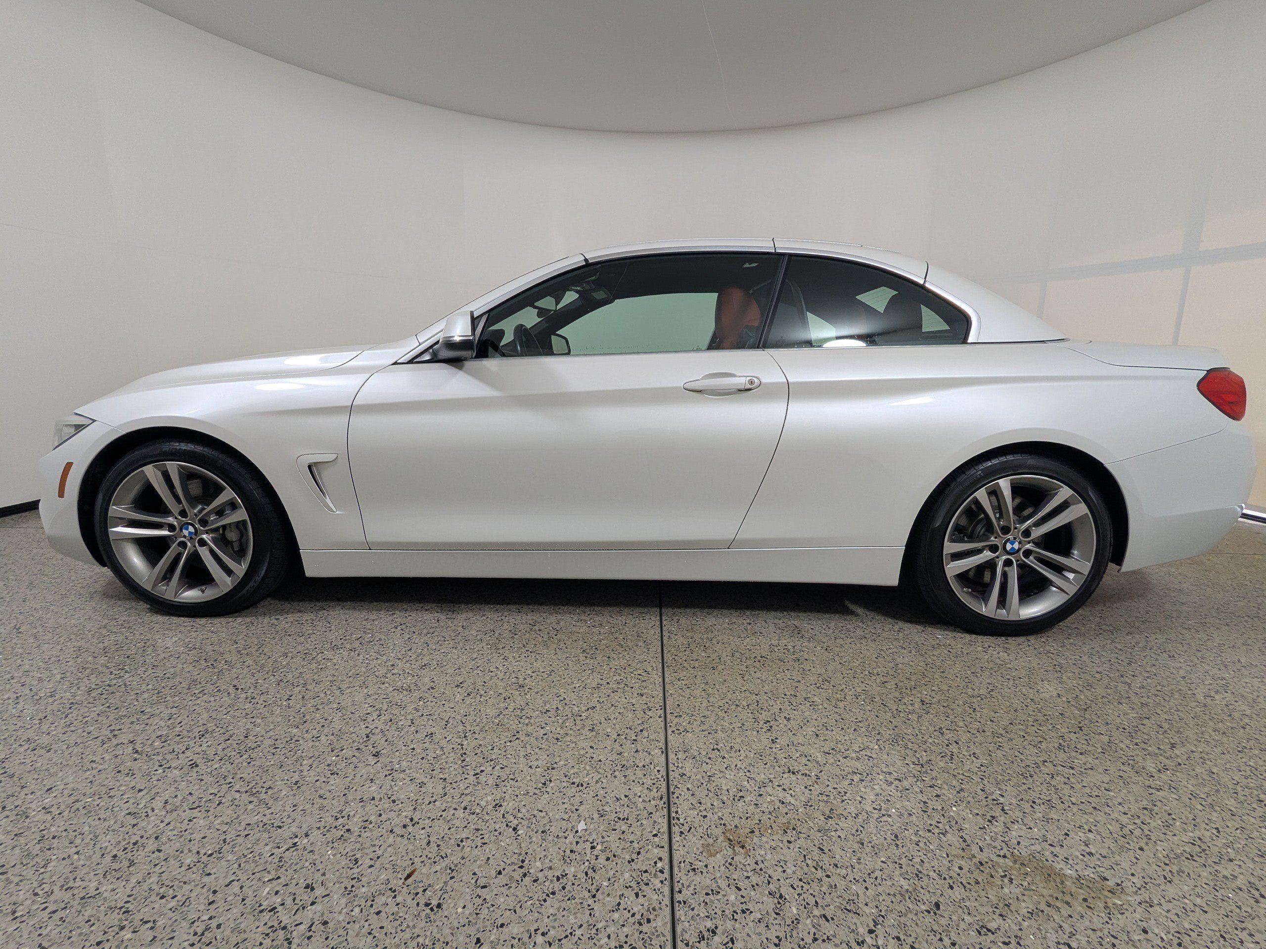 Used 2016 BMW 435i Convertible RWD image 4