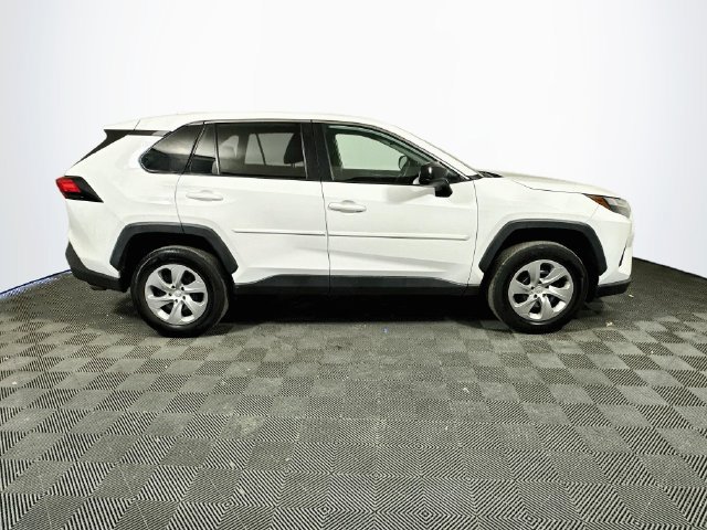 Certified 2023 Toyota RAV4 LE FWD image 9