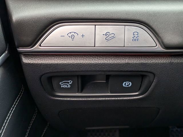 Used 2025 Genesis GV80 2.5T Advanced AWD/4WD image 18