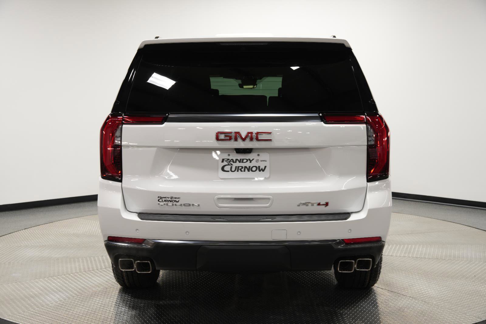 New 2026 GMC Yukon XL AT4 w/ AT4 Premium Plus Package AWD/4WD image 9