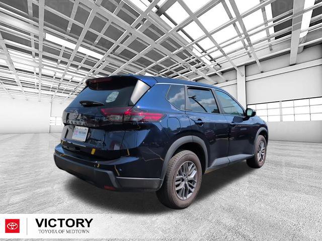 Used 2026 Nissan Rogue SV AWD/4WD image 3