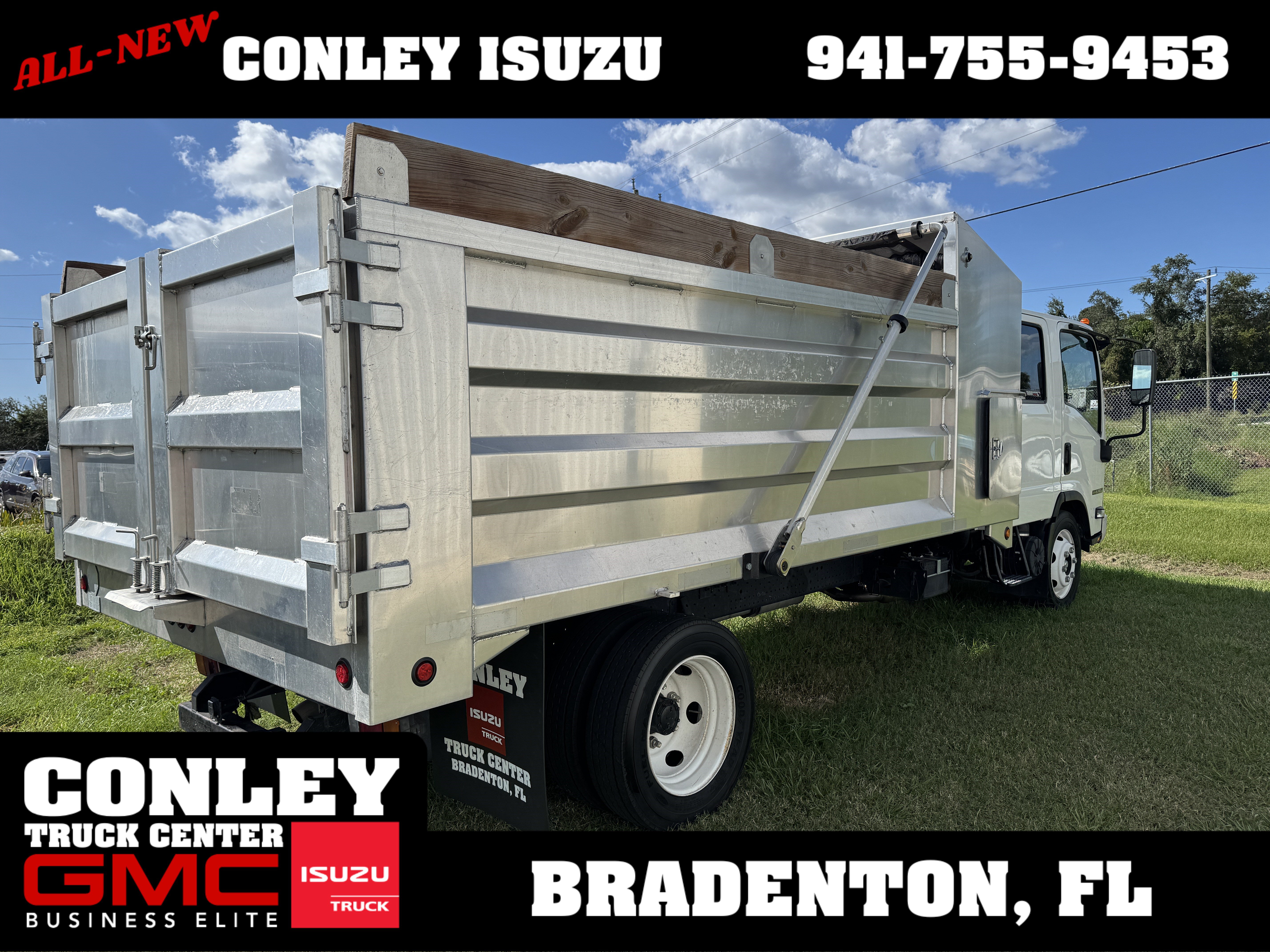 Used 2024 Isuzu NPR RWD image 7