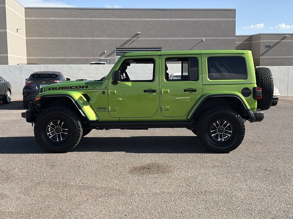 Used 2025 Jeep Wrangler Unlimited Rubicon AWD/4WD image 10