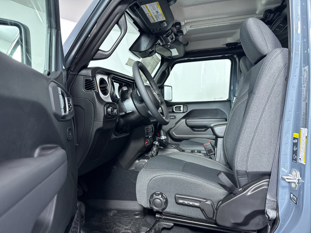 New 2026 Jeep Gladiator Mojave AWD/4WD image 7