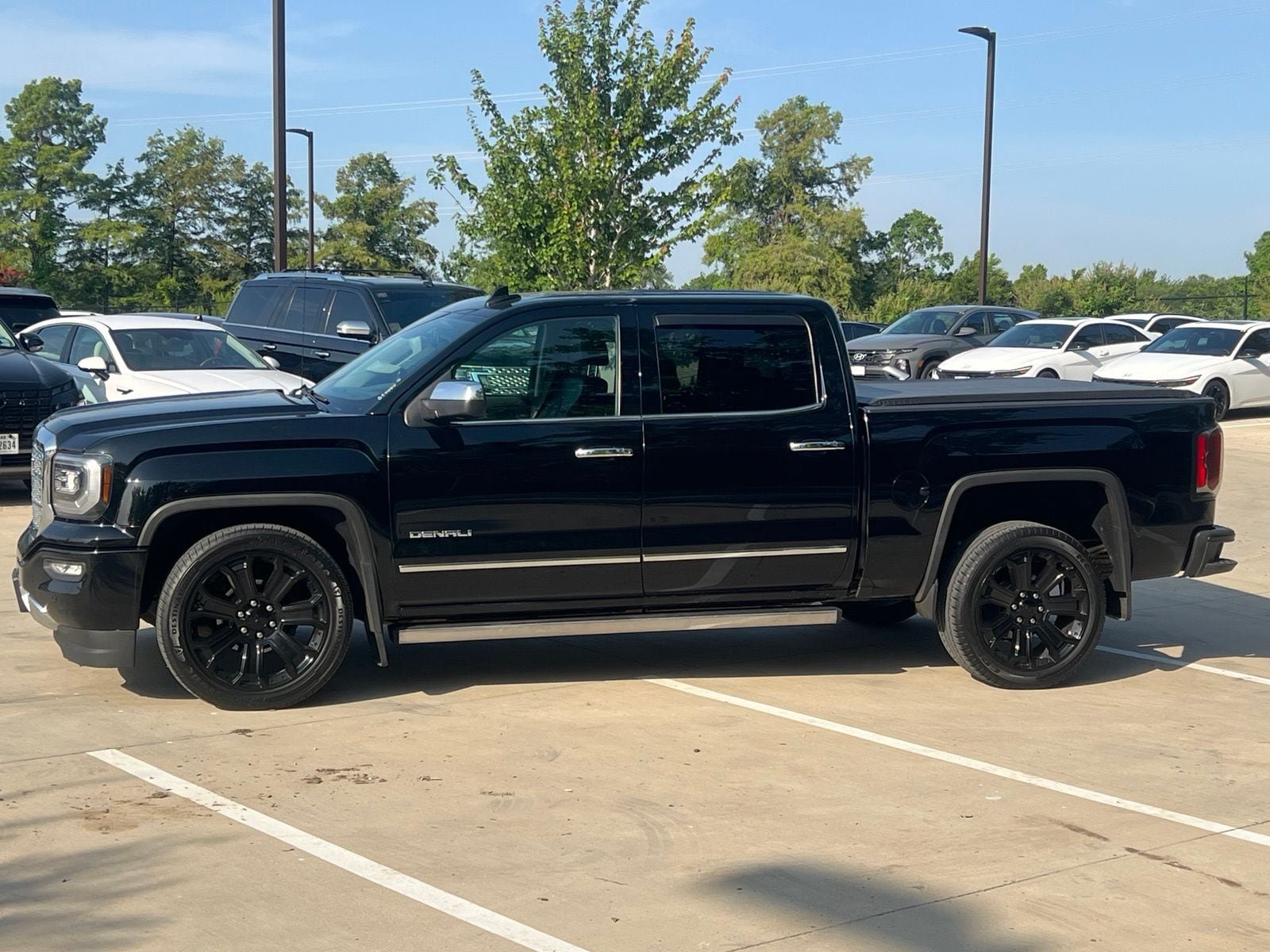Used 2017 GMC Sierra 1500 Denali w/ Denali Ultimate Package AWD/4WD image 6
