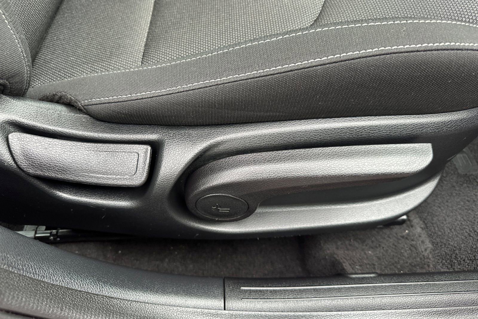 Certified 2023 Kia Forte LXS w/ LXS Technology Package FWD image 22