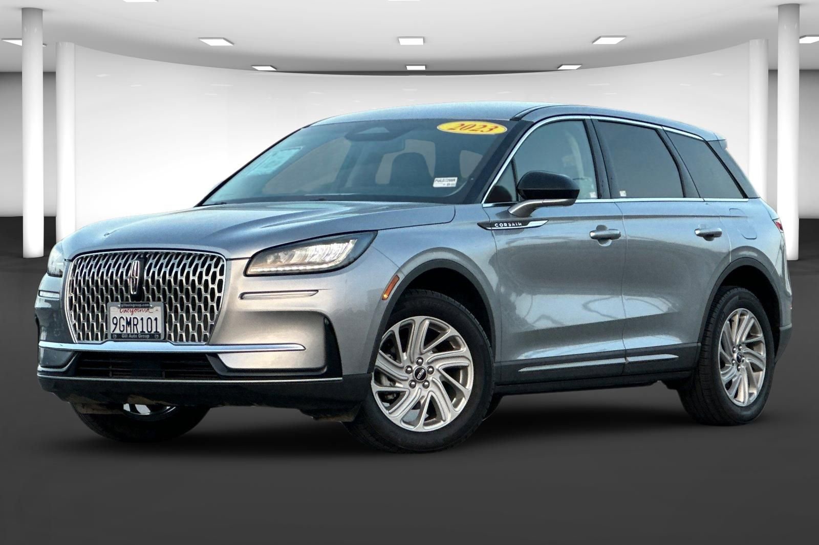 Used 2023 Lincoln Corsair FWD image 2