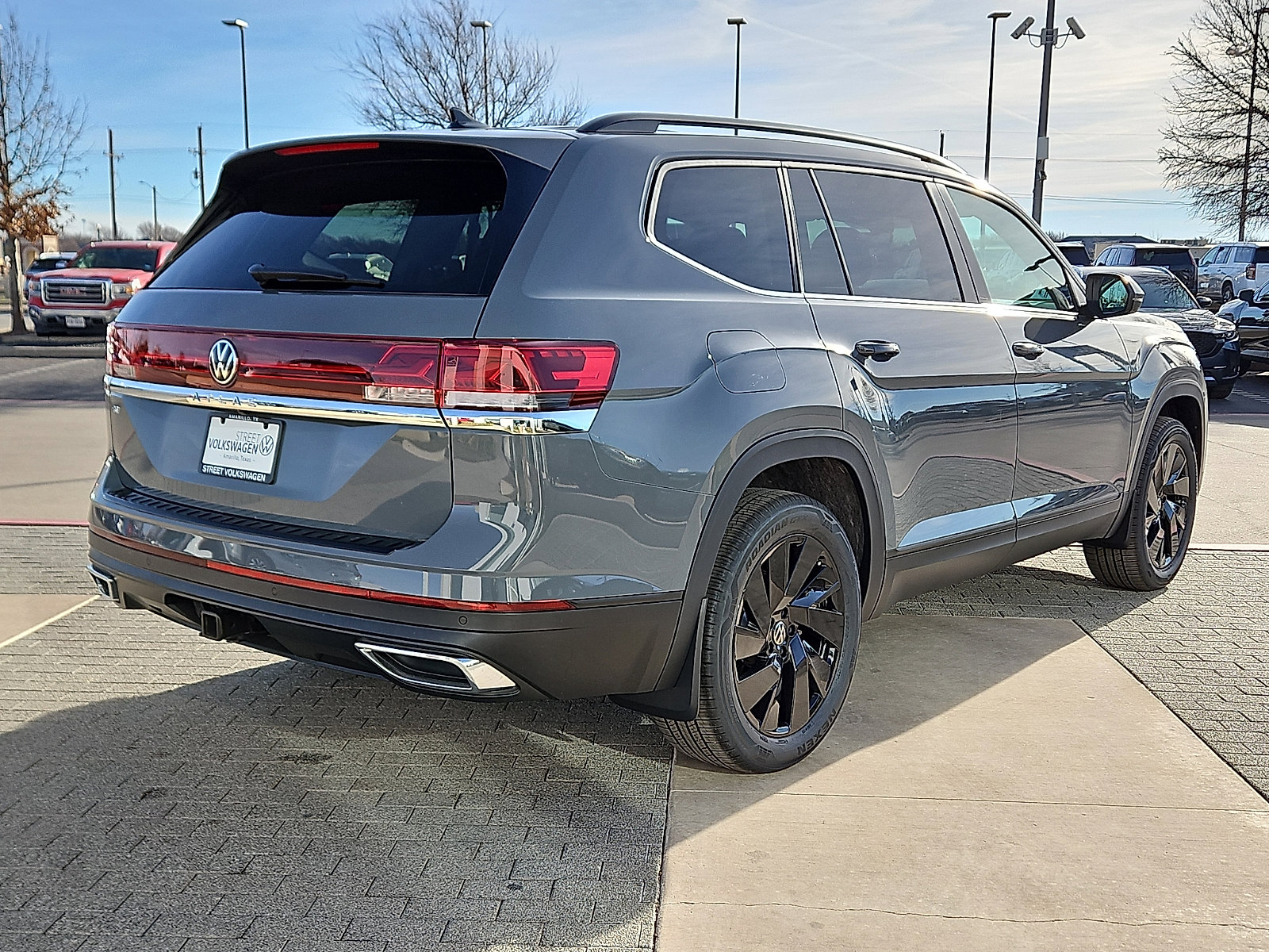 New 2026 Volkswagen Atlas SE image 4