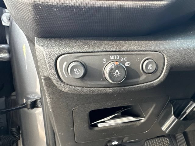 Used 2022 Chevrolet TrailBlazer ACTIV w/ Sun and Liftgate Package FWD image 10