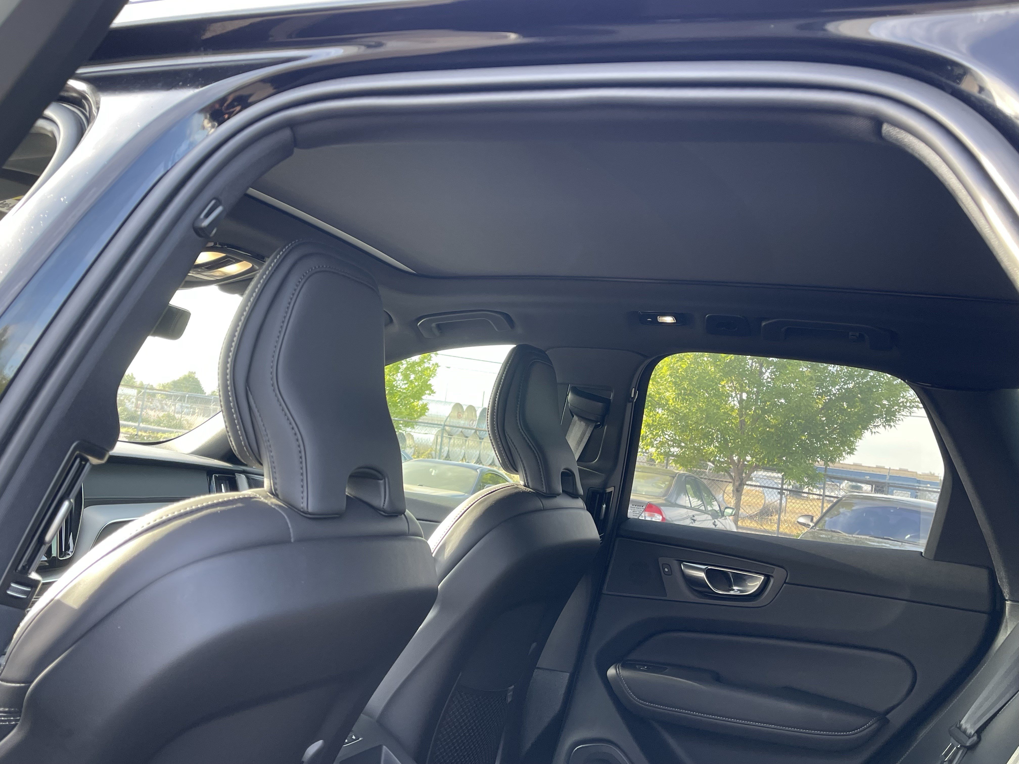 Used 2025 Volvo XC60 T8 Ultra w/ Climate Package AWD/4WD image 15