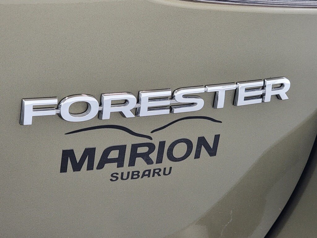 Used 2024 Subaru Forester Limited AWD/4WD image 9
