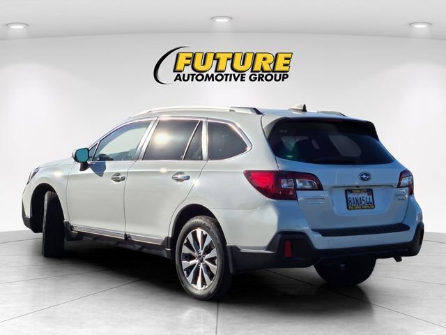 Used 2018 Subaru Outback 3.6R Touring w/ Popular Package #3 AWD/4WD image 7