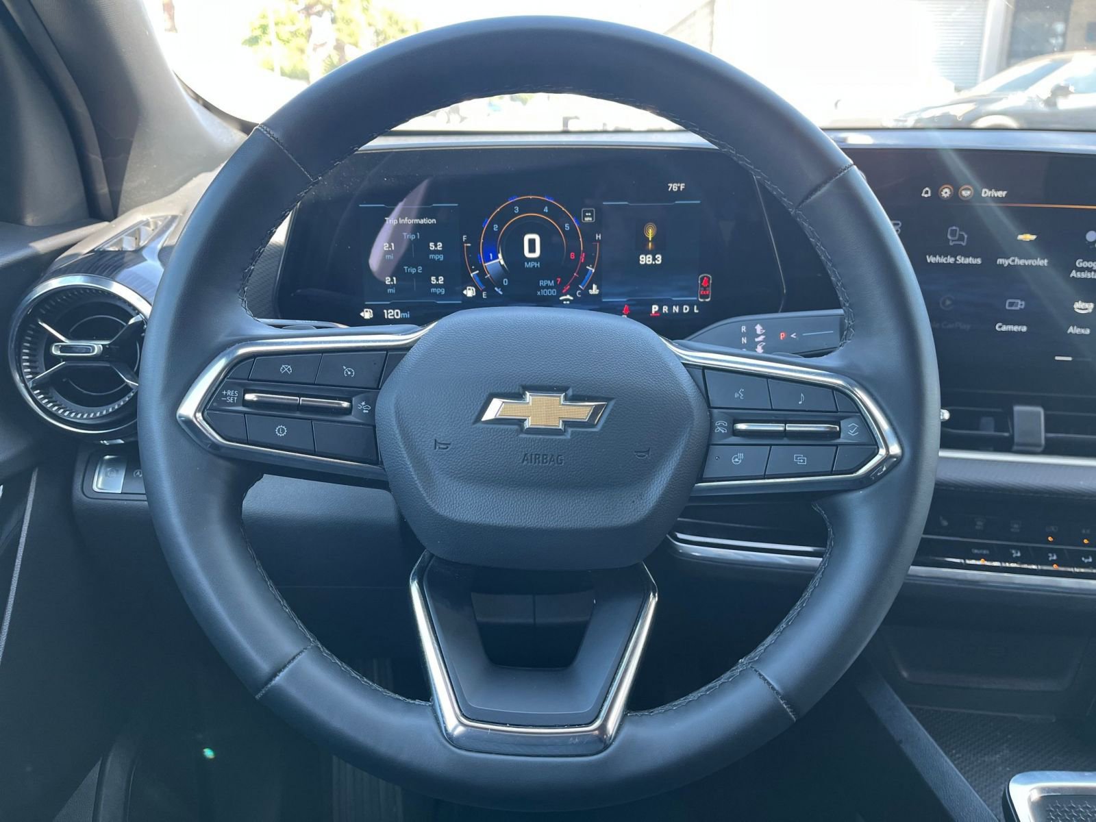 Used 2025 Chevrolet Equinox LT FWD image 29