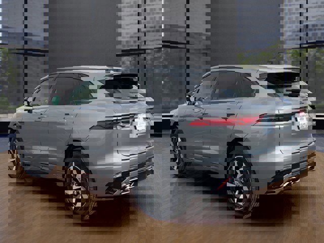 Used 2025 Jaguar F-PACE R-Dynamic S image 39