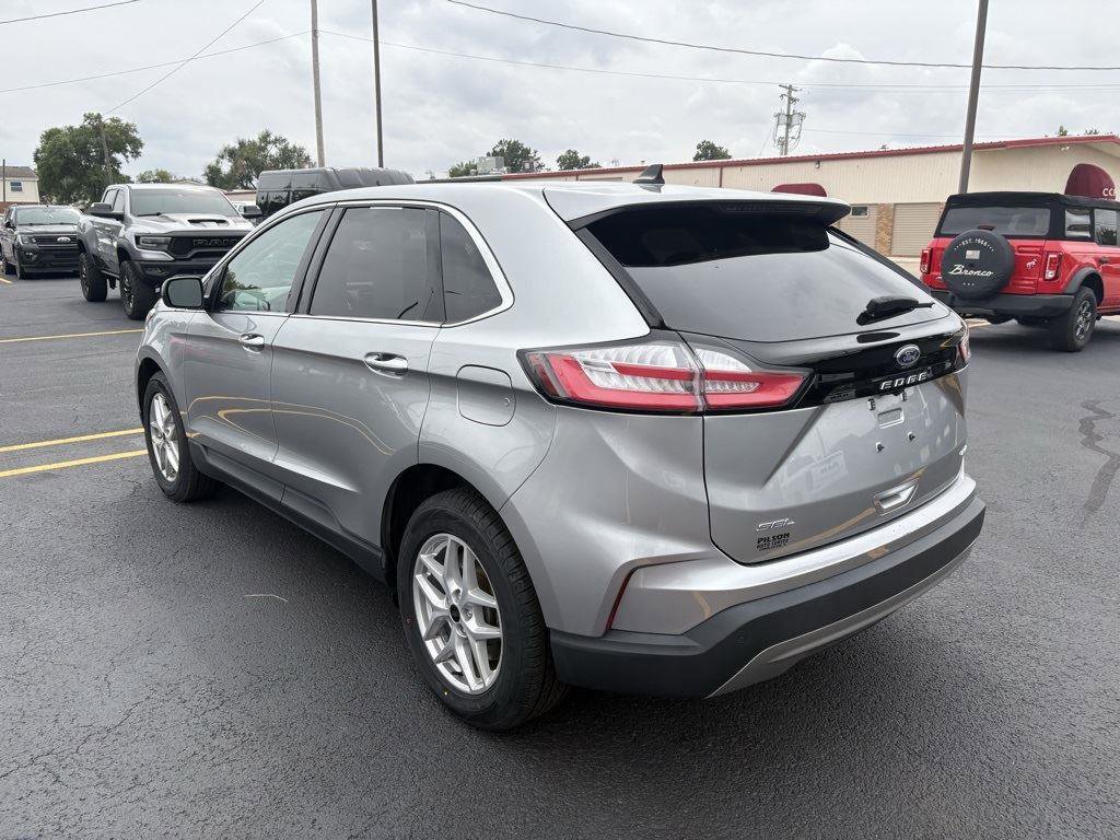 Used 2024 Ford Edge SEL image 22
