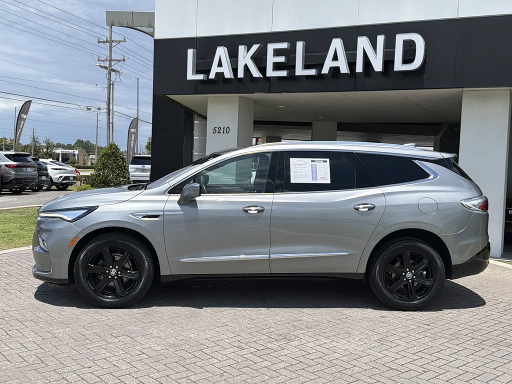 Used 2024 Buick Enclave Essence w/ Experience Buick Package AWD/4WD image 3