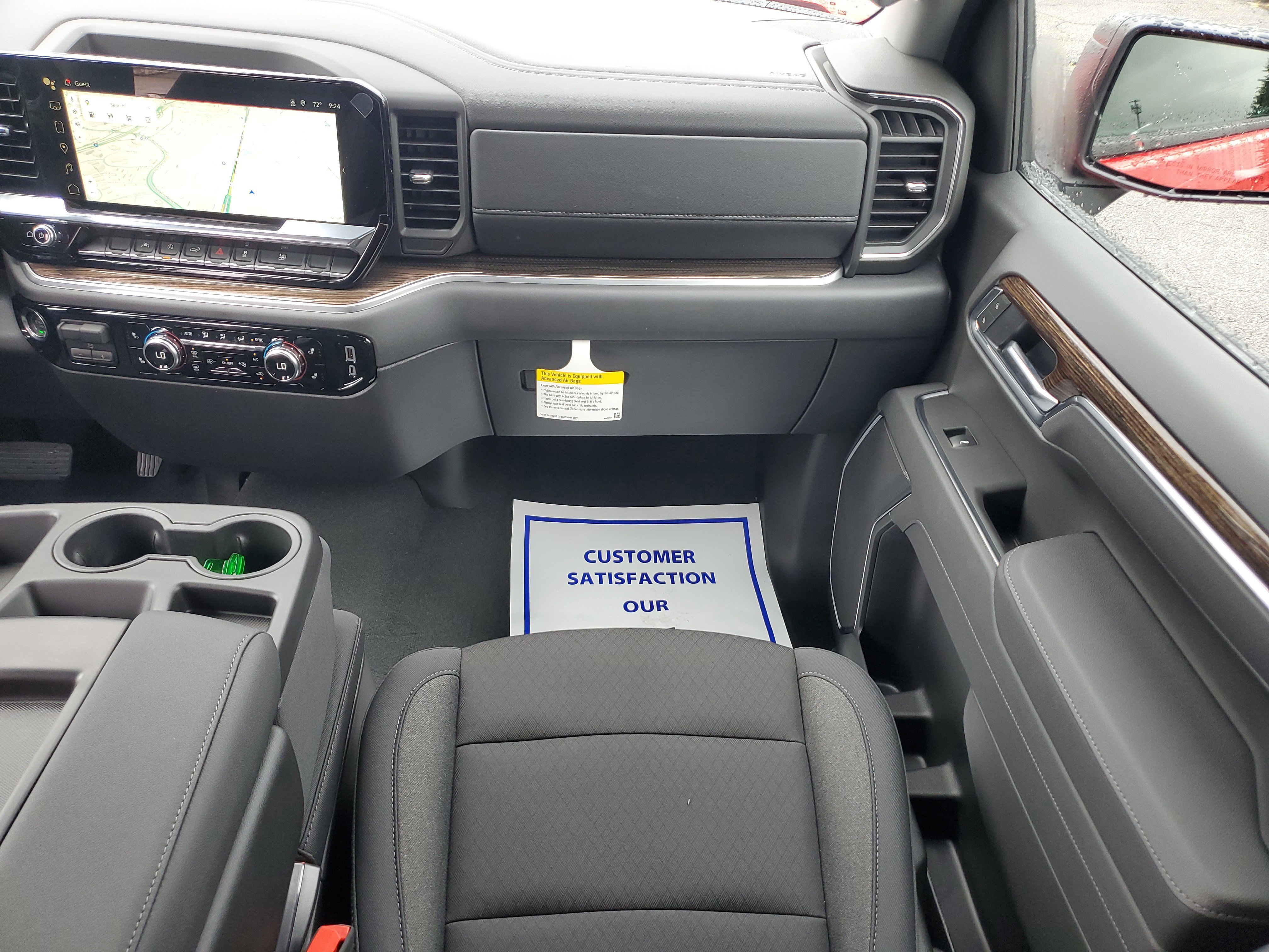 New 2025 GMC Sierra 1500 Elevation image 17