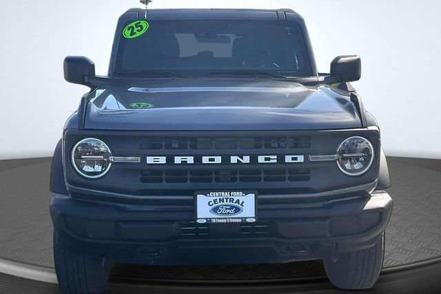Used 2025 Ford Bronco Big Bend image 3