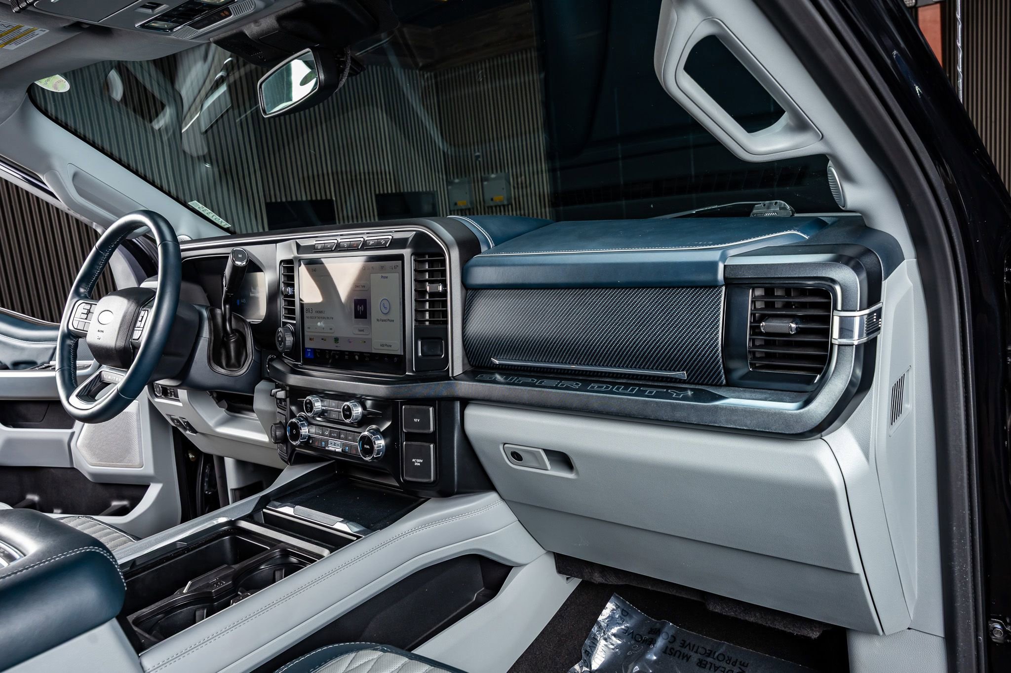 Used 2024 Ford F250 Limited w/ FX4 Off-Road Package image 18