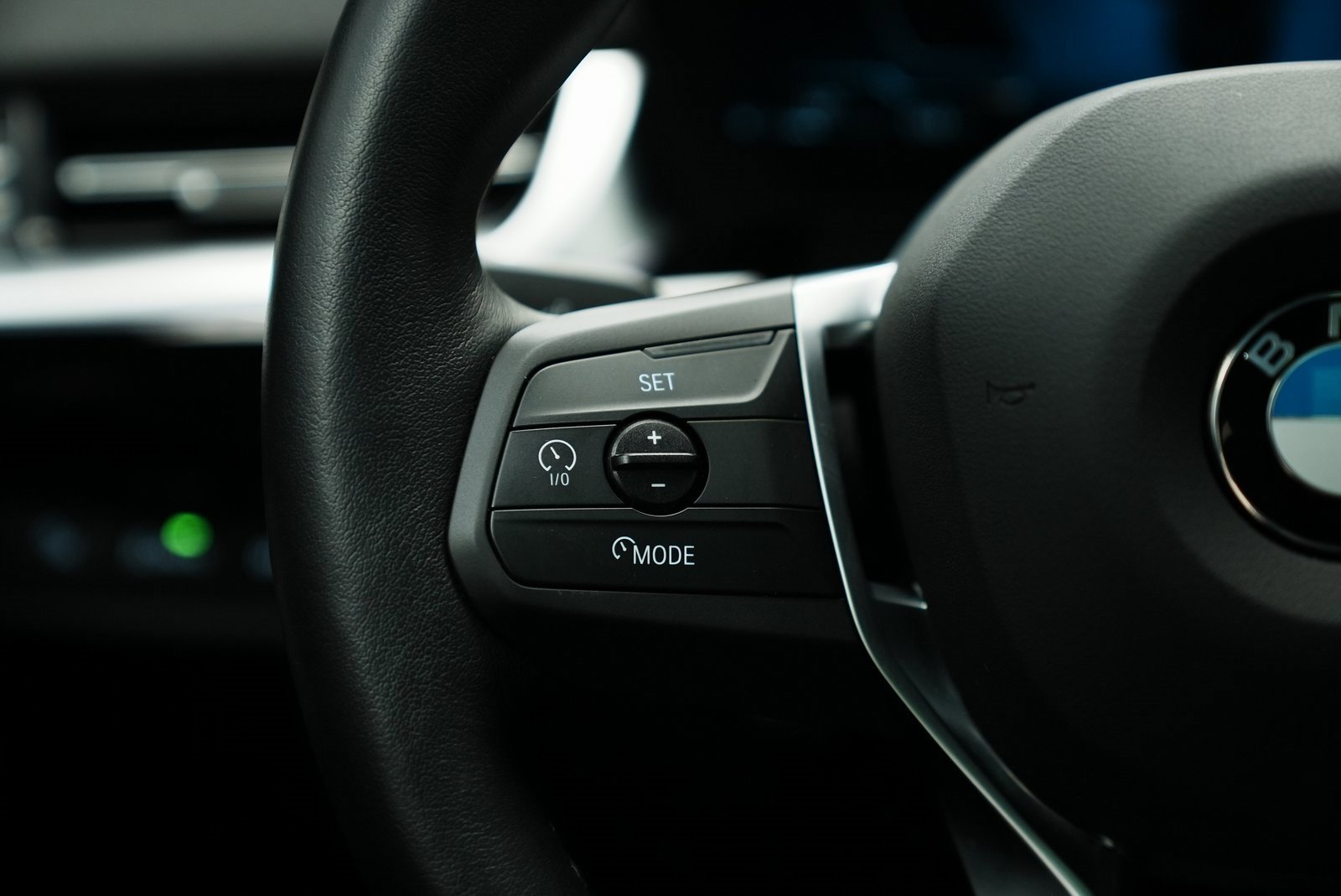 Used 2025 BMW X2 xDrive28i w/ Convenience Package image 34