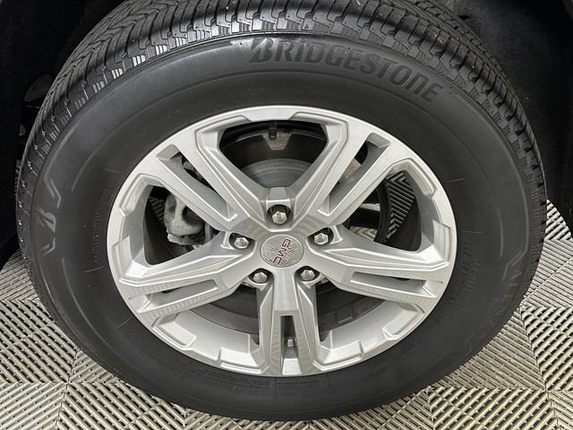 Used 2024 GMC Terrain SLE AWD/4WD image 34
