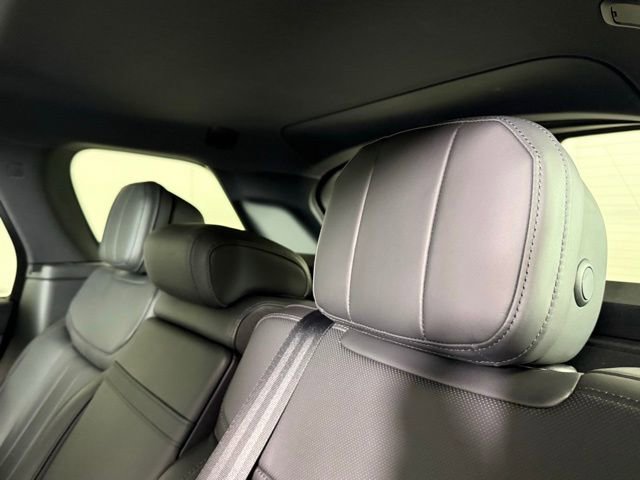 New 2025 Land Rover Range Rover SE image 21
