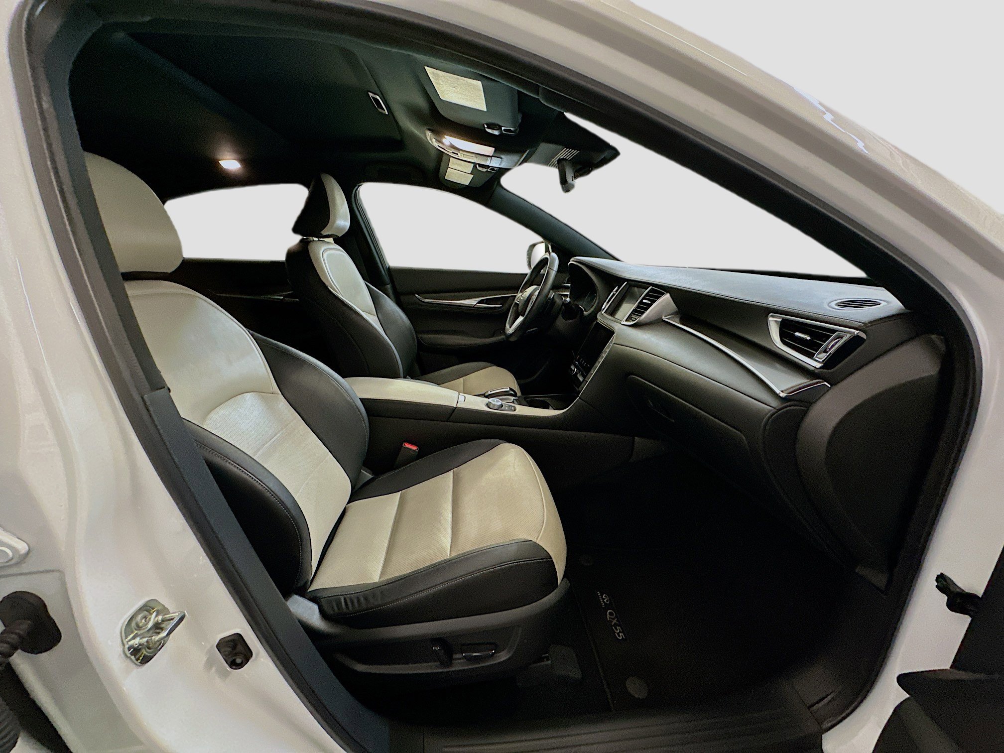 Used 2024 INFINITI QX55 Luxe image 33