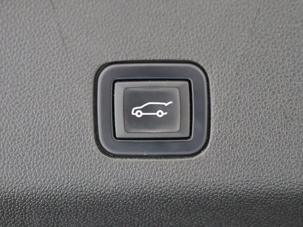 Used 2021 GMC Yukon Denali AWD/4WD image 52
