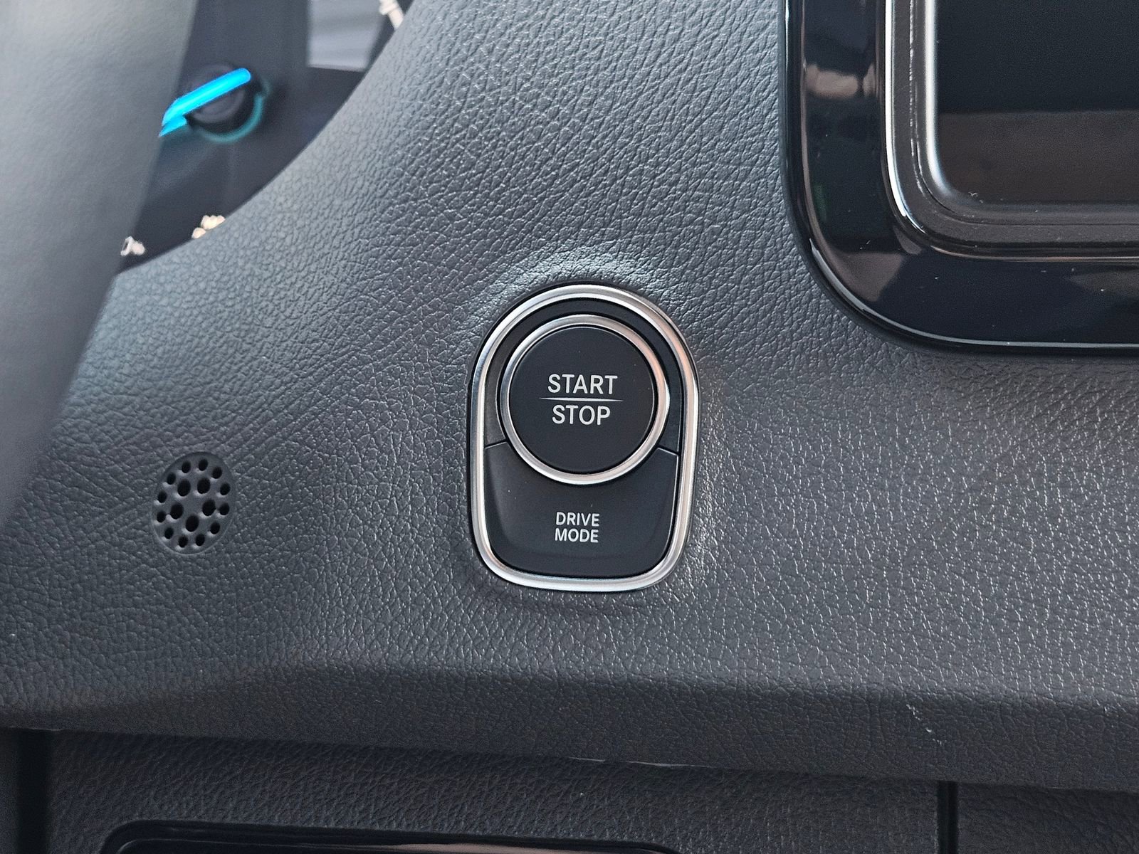 Used 2024 Mercedes-Benz eSprinter 170 Cargo image 22