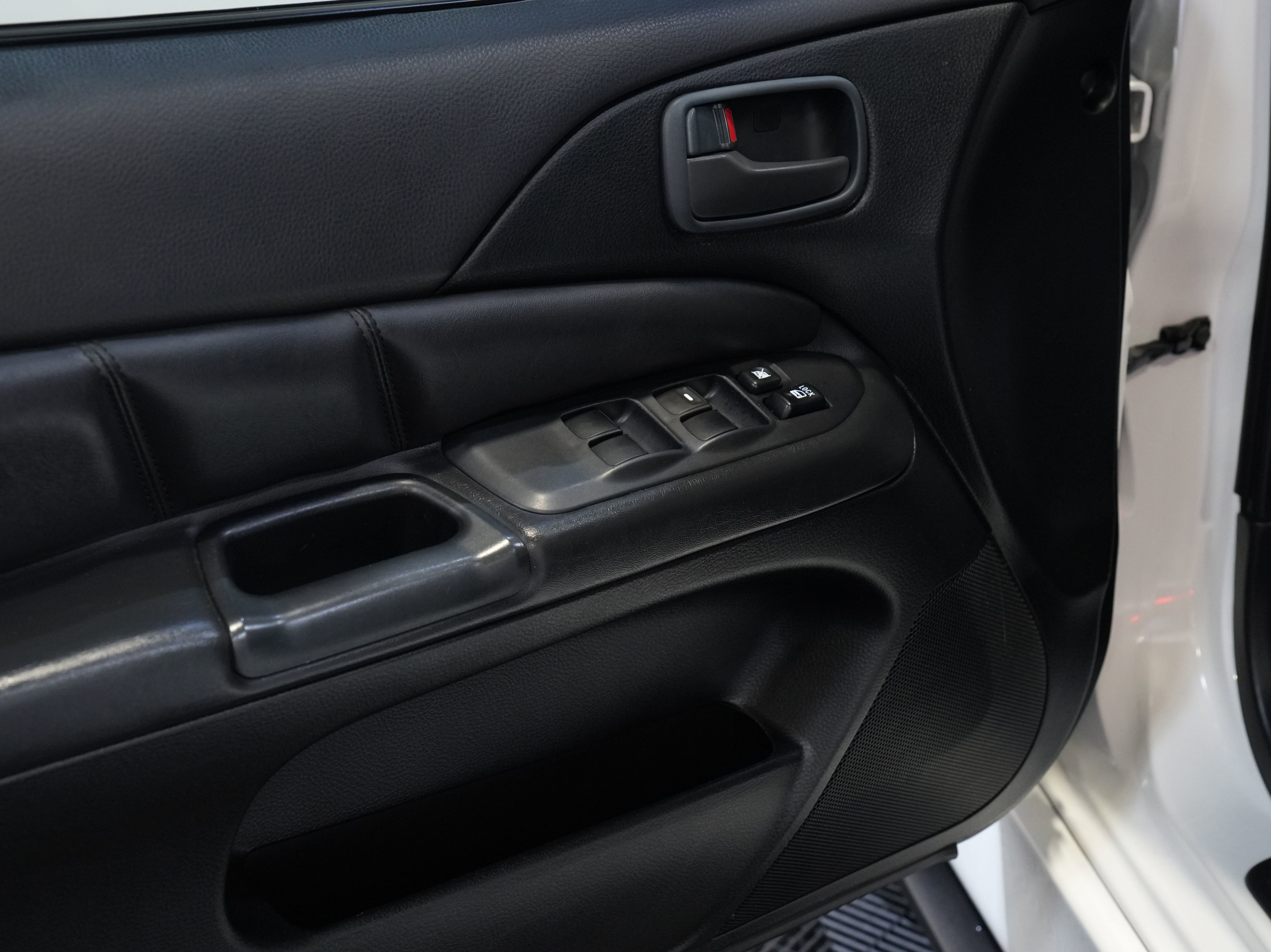 Used 2005 Mitsubishi Lancer Evolution image 24