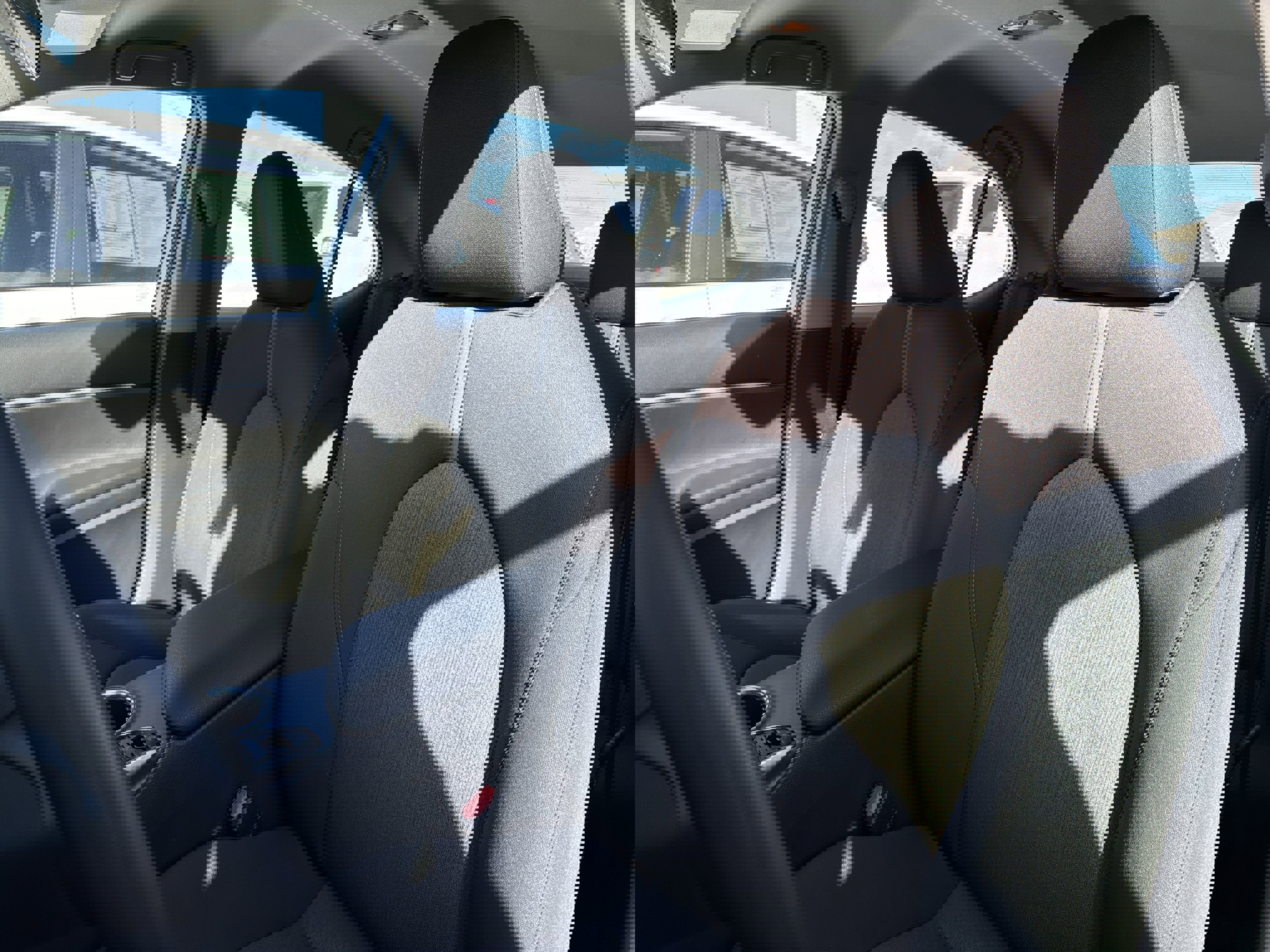 Used 2023 Toyota Camry LE image 10