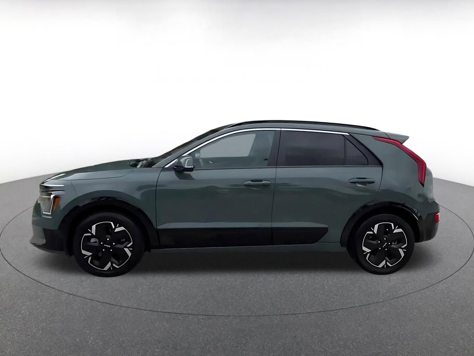 Used 2024 Kia Niro Wind FWD image 9