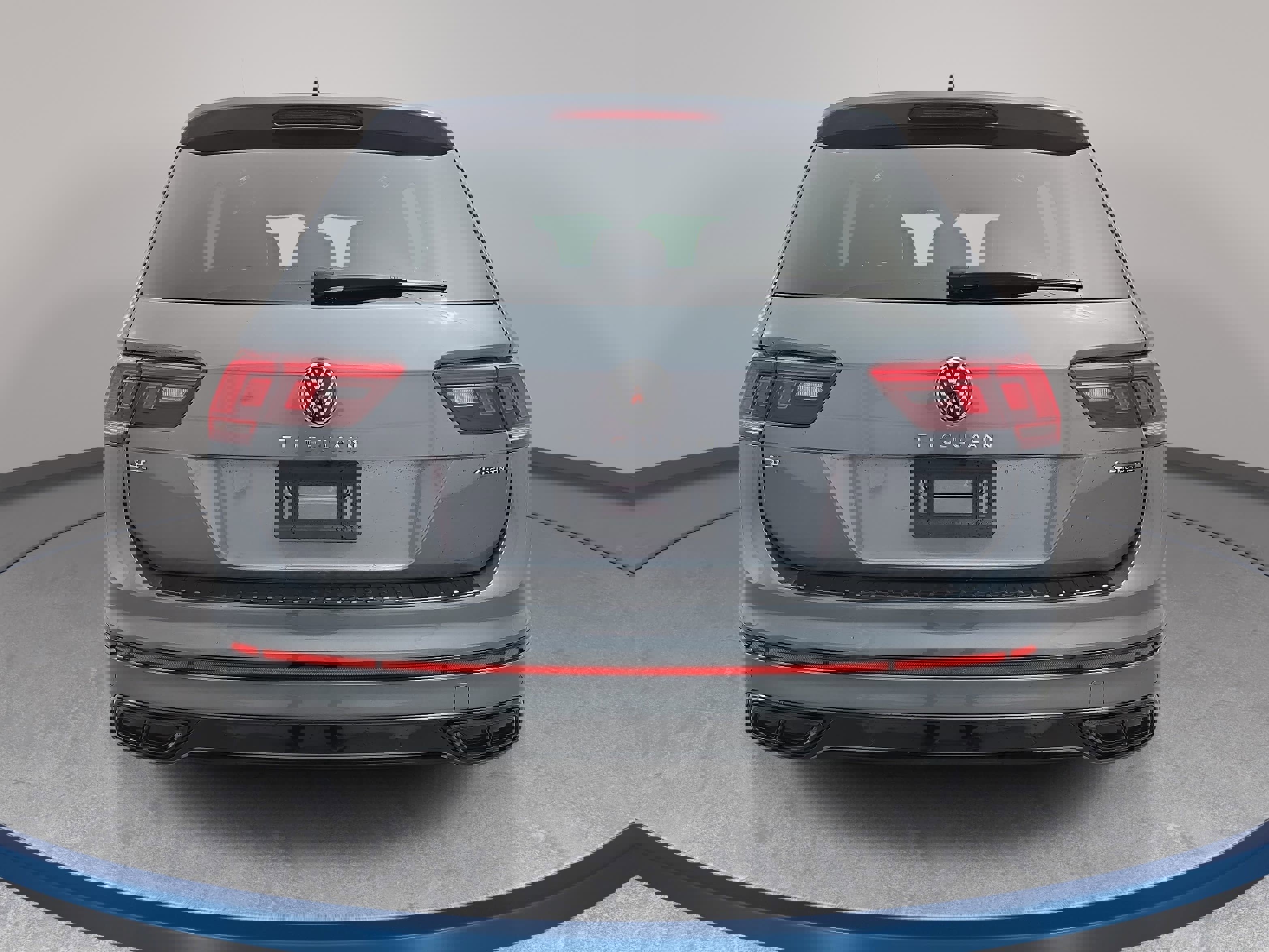 Certified 2024 Volkswagen Tiguan SE R-Line image 6