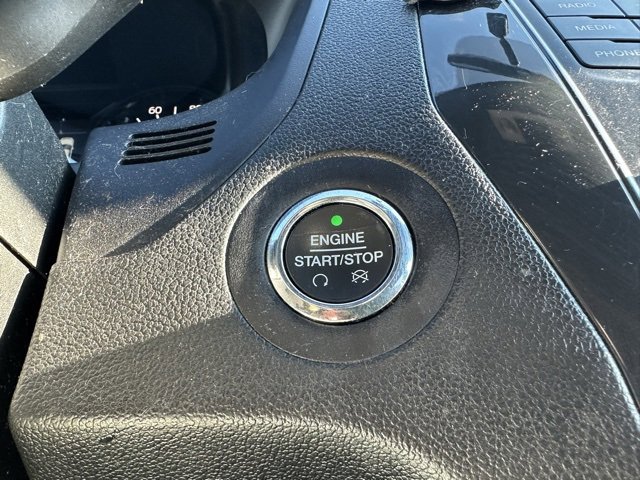 Used 2017 Ford Explorer XLT image 36