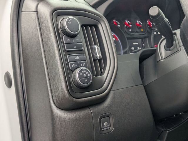 Used 2023 Chevrolet Silverado 2500 Custom w/ Custom Value Package image 13