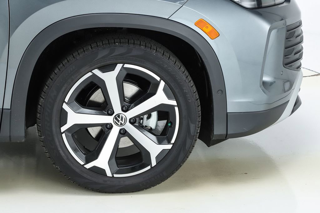 New 2026 Volkswagen Tiguan SE image 14