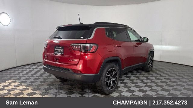 Used 2025 Jeep Compass Limited AWD/4WD image 3