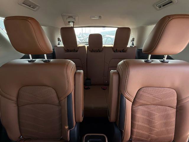 New 2025 Nissan Pathfinder Platinum image 10