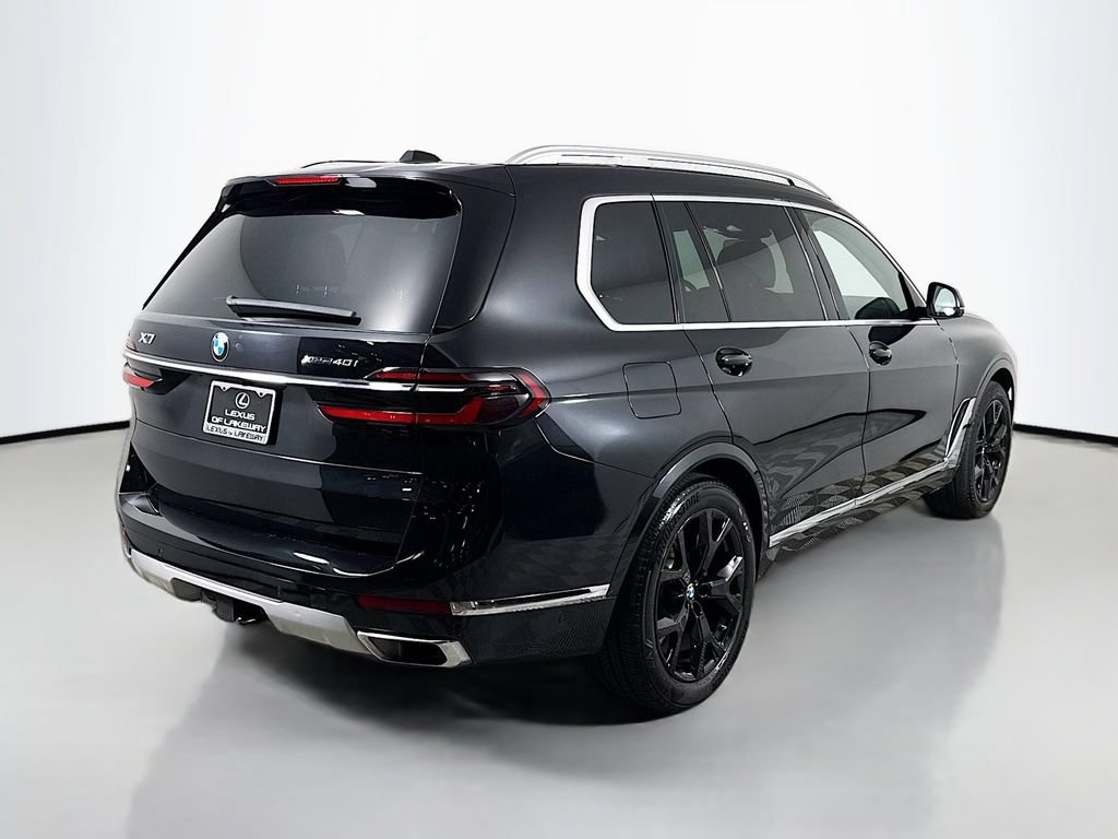 Used 2024 BMW X7 xDrive40i w/ Premium Package AWD/4WD image 5