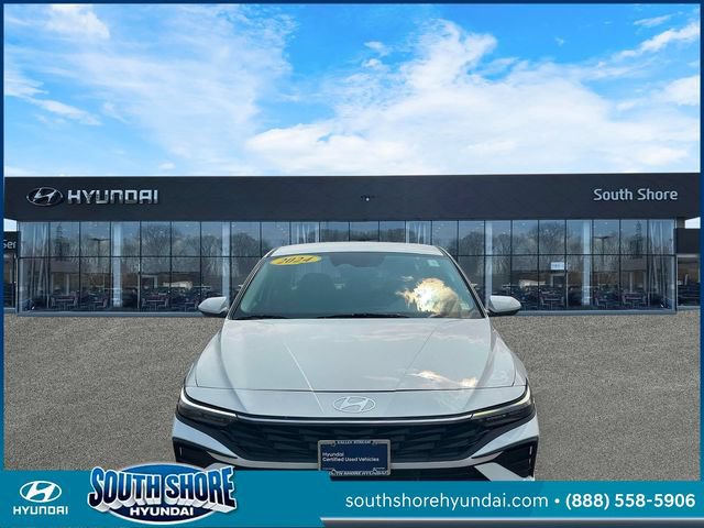 Certified 2024 Hyundai Elantra Blue FWD image 2
