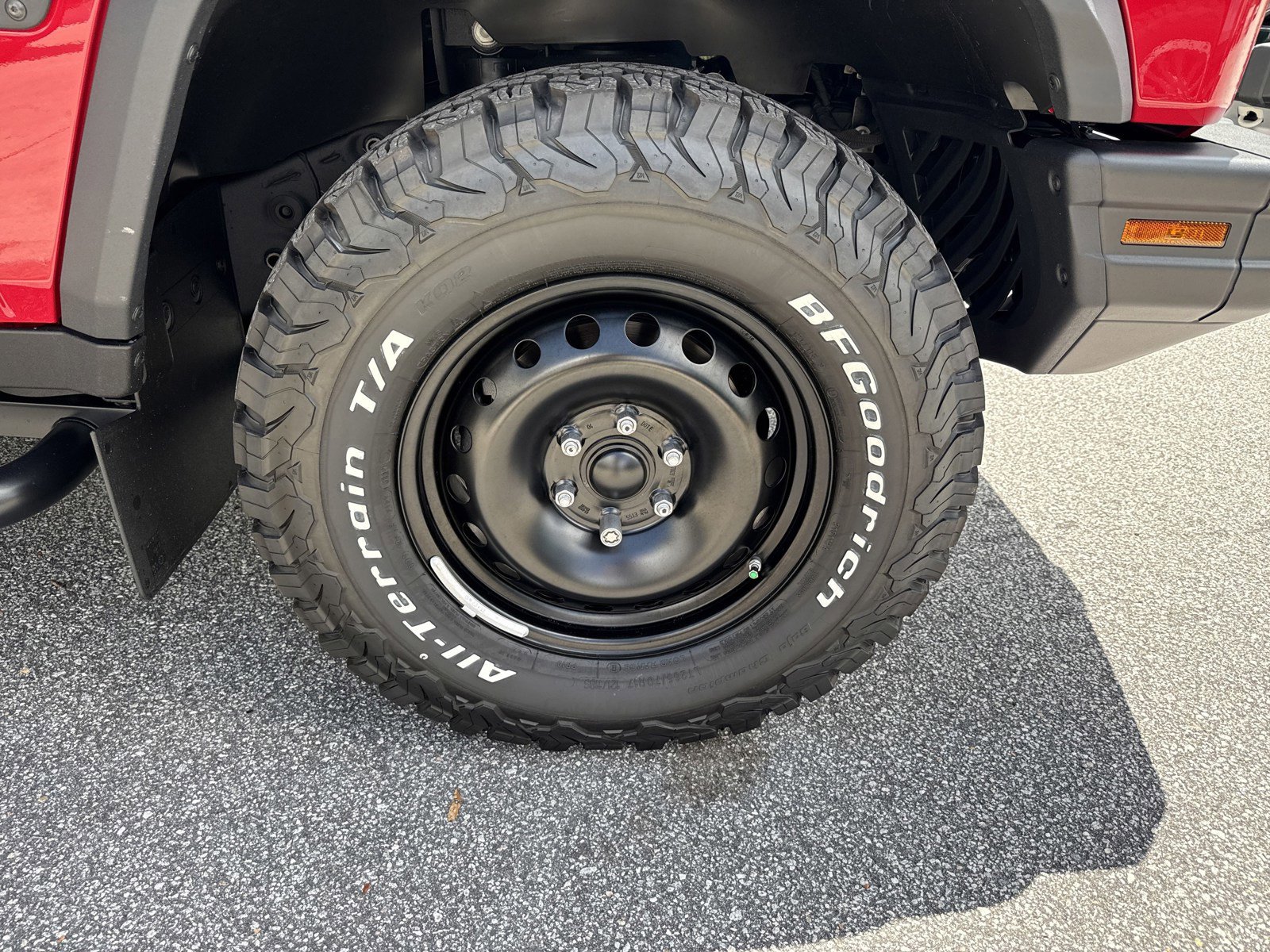 Used 2025 INEOS Grenadier image 11