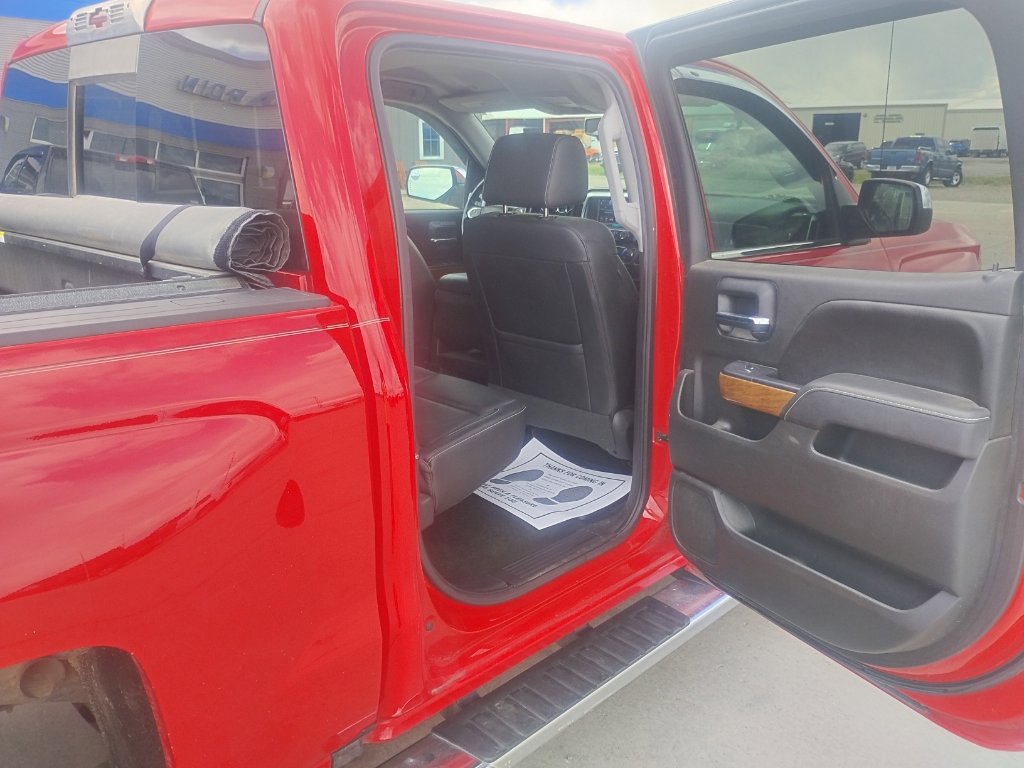 Used 2016 Chevrolet Silverado 1500 LTZ w/ LTZ Plus Package AWD/4WD image 15