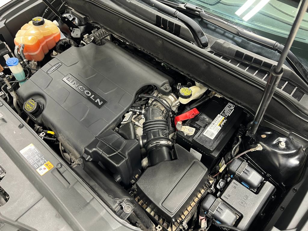 Used 2016 Lincoln MKX Reserve w/ Driver Assistance Package image 30