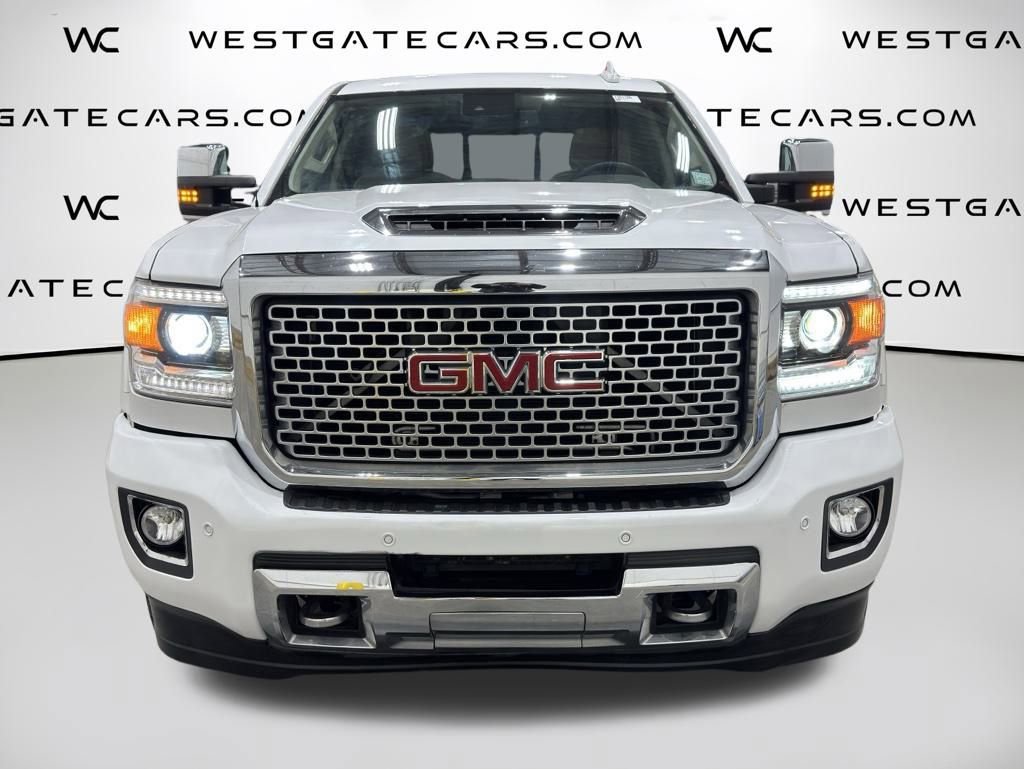 Used 2017 GMC Sierra 2500 Denali w/ Duramax Plus Package image 2