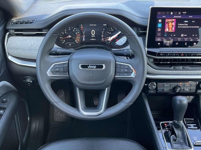 Used 2024 Jeep Compass Latitude image 20