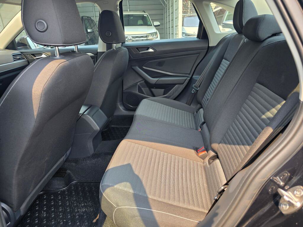 Used 2022 Volkswagen Jetta S FWD image 17