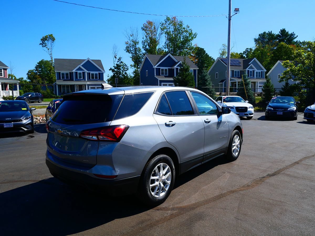 Used 2023 Chevrolet Equinox LS w/ LPO, Floor Liner Package AWD/4WD image 34