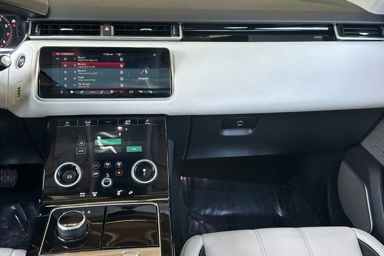 Used 2020 Land Rover Range Rover Velar S AWD/4WD image 31