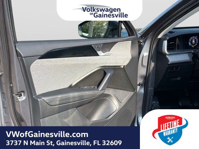 Used 2025 Volkswagen Tiguan S FWD image 15